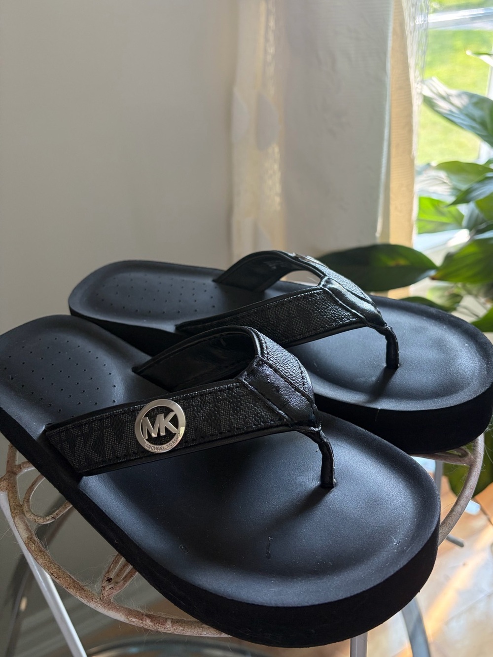 Footwear (Flip-flops)